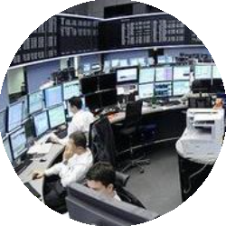 覆蓋前臺、中臺、后臺，包括交易、風險管理、會計、管理，使用多種金融合約工具的整體解決方案定制咨詢。