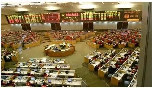 邑泊數字化智能化技術資金管理套期保值管理軟件的數據更新與同步對于確保風險管理的準確性和時效性至關重要