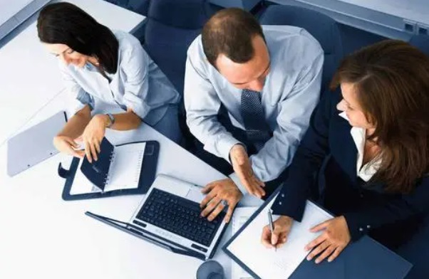 邑泊數字化智能化技術基本面量化程序化交易系統的測試與優化是確保策略在實際交易中表現優異的關鍵環節。